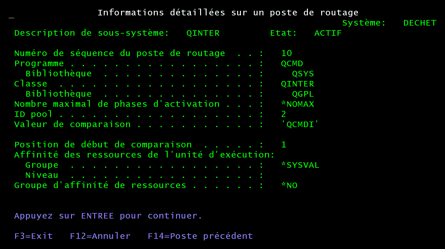 Écran 5250 détail du poste de routage 10 de QINTER : programme QCMD de QSYS, classe QINTER de QGPL, ID pool 2, valeur de comparaison QCMDI